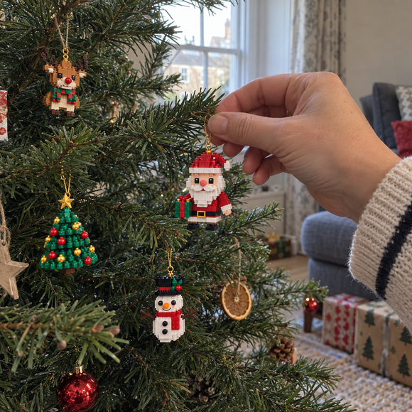 Mini Christmas brick decorations advent calendar with buildable festive tree decorations